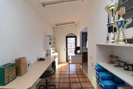 Casa à venda com 267m², 3 quartos e 2 vagas Casa à venda com 267m², 3 quartos e 2 vagasÁrea de luz