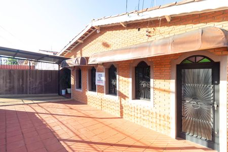 Casa à venda com 267m², 3 quartos e 2 vagas Casa à venda com 267m², 3 quartos e 2 vagasGaragem