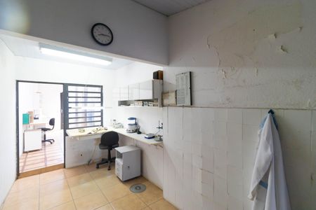 Casa à venda com 267m², 3 quartos e 2 vagas Casa à venda com 267m², 3 quartos e 2 vagasOficina