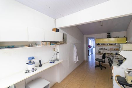 Casa à venda com 267m², 3 quartos e 2 vagas Casa à venda com 267m², 3 quartos e 2 vagasOficina