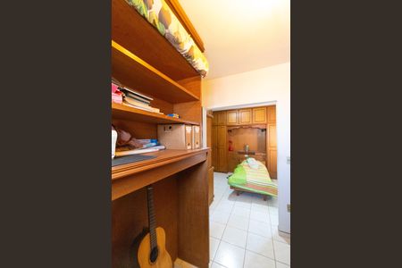 Casa à venda com 267m², 3 quartos e 2 vagas Casa à venda com 267m², 3 quartos e 2 vagasCloset da Suíte