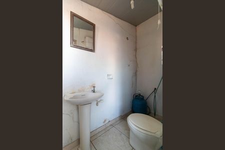 Casa à venda com 267m², 3 quartos e 2 vagas Casa à venda com 267m², 3 quartos e 2 vagasBanheiro 02