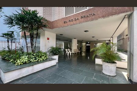Apartamento à venda com 78m², 2 quartos e 1 vaga Apartamento à venda com 78m², 2 quartos e 1 vagaFachada