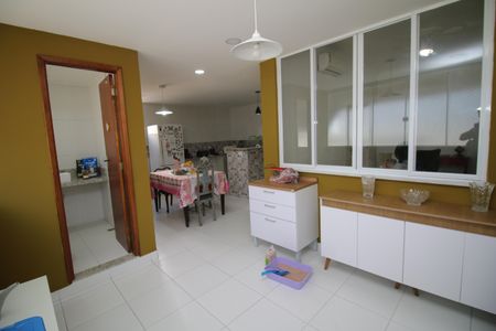 Apartamento à venda com 115m², 2 quartos e 1 vagaCozinha - Copa