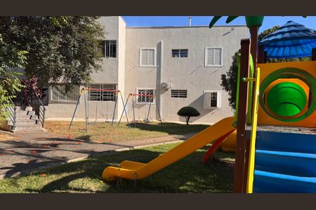 Apartamento à venda com 77m², 2 quartos e 2 vagas Apartamento à venda com 77m², 2 quartos e 2 vagasÁrea comum - Playground