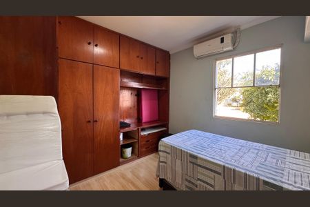 Apartamento à venda com 77m², 2 quartos e 2 vagas Apartamento à venda com 77m², 2 quartos e 2 vagasQuarto 2