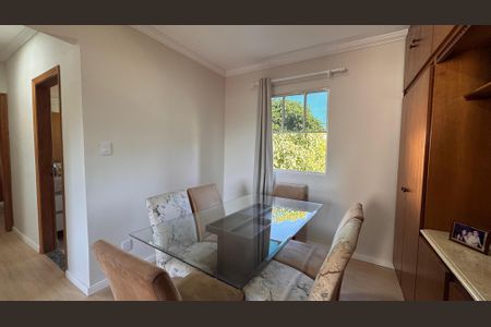 Apartamento à venda com 77m², 2 quartos e 2 vagas Apartamento à venda com 77m², 2 quartos e 2 vagasSala de Jantar