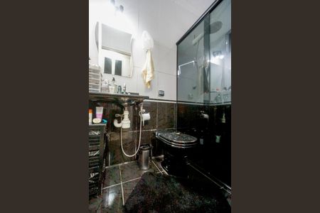Casa à venda com 183m², 3 quartos e 3 vagas Casa à venda com 183m², 3 quartos e 3 vagasBanheiro da Suíte
