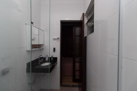 Casa à venda com 298m², 5 quartos e 2 vagas Casa à venda com 298m², 5 quartos e 2 vagasBanheiro da Suíte 3