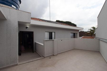 Casa à venda com 298m², 5 quartos e 2 vagas Casa à venda com 298m², 5 quartos e 2 vagasVaranda