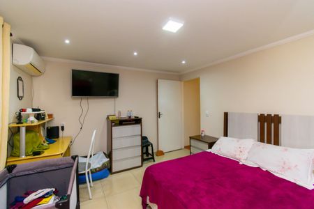 Casa à venda com 250m², 3 quartos e 6 vagas Casa à venda com 250m², 3 quartos e 6 vagasQuarto 2