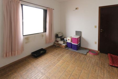 Casa à venda com 534m², 4 quartos e 10 vagas Casa à venda com 534m², 4 quartos e 10 vagasQuarto 2