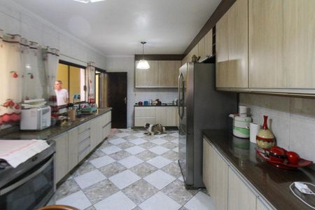 Casa à venda com 534m², 4 quartos e 10 vagas Casa à venda com 534m², 4 quartos e 10 vagasCozinha