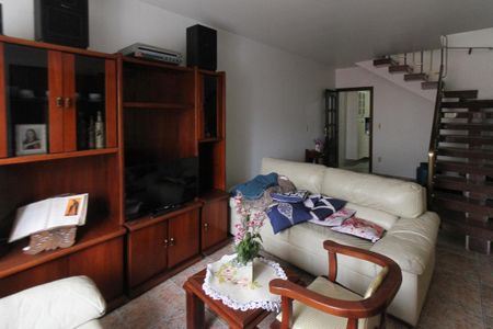 Casa à venda com 534m², 4 quartos e 10 vagas Casa à venda com 534m², 4 quartos e 10 vagasEdícula