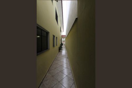 Casa à venda com 534m², 4 quartos e 10 vagas Casa à venda com 534m², 4 quartos e 10 vagasCorredor externo