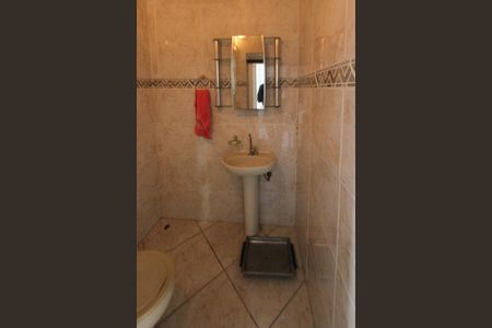 Casa à venda com 534m², 4 quartos e 10 vagas Casa à venda com 534m², 4 quartos e 10 vagasGaragem - Banheiro