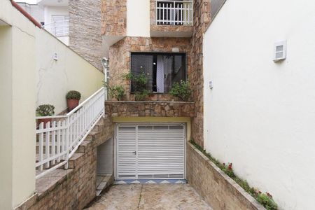 Casa à venda com 534m², 4 quartos e 10 vagas Casa à venda com 534m², 4 quartos e 10 vagasFachada