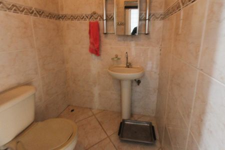 Casa à venda com 534m², 4 quartos e 10 vagas Casa à venda com 534m², 4 quartos e 10 vagasGaragem - Banheiro