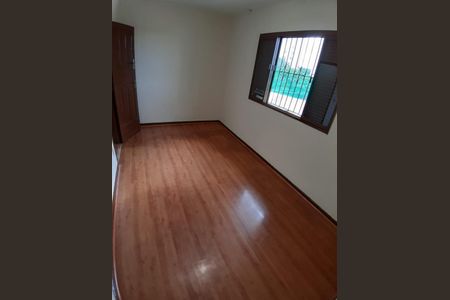 Casa à venda com 280m², 3 quartos e 4 vagas Casa à venda com 280m², 3 quartos e 4 vagasVILA GOMES 22