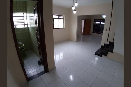 Casa à venda com 280m², 3 quartos e 4 vagas Casa à venda com 280m², 3 quartos e 4 vagasVILA GOMES 31