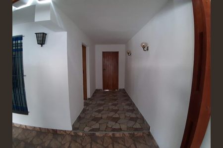 Casa à venda com 280m², 3 quartos e 4 vagas Casa à venda com 280m², 3 quartos e 4 vagasVILA GOMES 37