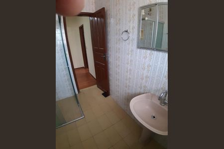Casa à venda com 280m², 3 quartos e 4 vagas Casa à venda com 280m², 3 quartos e 4 vagasVILA GOMES 27