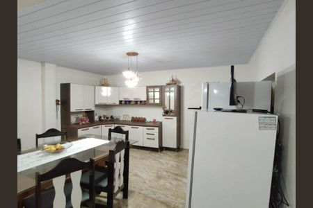 Casa à venda com 320m², 5 quartos e 2 vagas