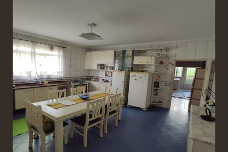 Casa à venda com 320m², 5 quartos e 2 vagas