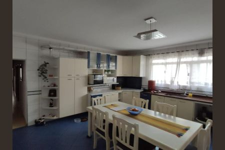 Casa à venda com 320m², 5 quartos e 2 vagas