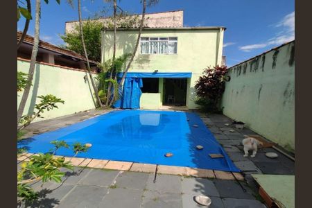 Casa à venda com 320m², 5 quartos e 2 vagas