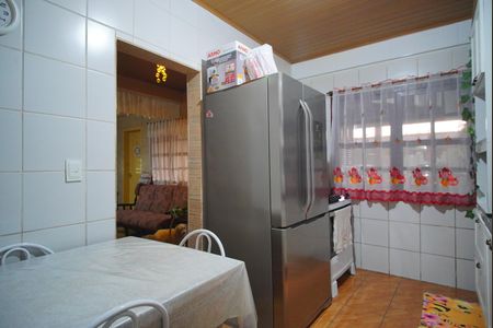 Casa à venda com 240m², 3 quartos e 4 vagas Casa à venda com 240m², 3 quartos e 4 vagasCozinha