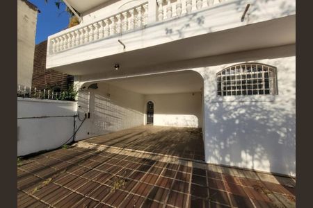 Casa à venda com 267m², 4 quartos e 6 vagas Casa à venda com 267m², 4 quartos e 6 vagasFoto 01