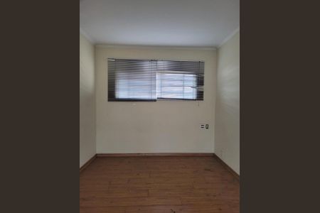 Casa à venda com 267m², 4 quartos e 6 vagas Casa à venda com 267m², 4 quartos e 6 vagasFoto 01