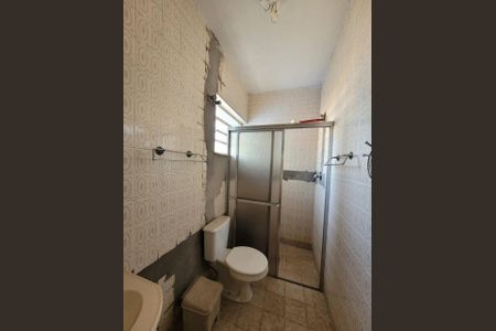 Casa à venda com 267m², 4 quartos e 6 vagas Casa à venda com 267m², 4 quartos e 6 vagasFoto 01