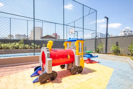 Apartamento à venda com 37m², 1 quarto e 1 vaga Apartamento à venda com 37m², 1 quarto e 1 vagaÁrea comum - Playground