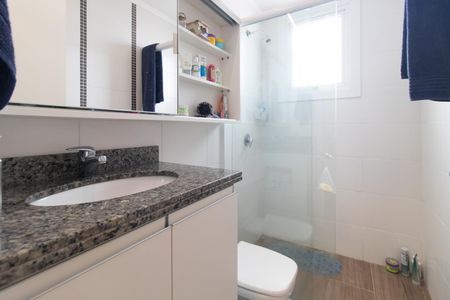 Apartamento à venda com 69m², 2 quartos e 2 vagasBanheiro do Quarto 2