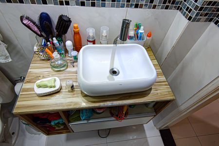 Apartamento à venda com 51m², 2 quartos e sem vaga Apartamento à venda com 51m², 2 quartos e sem vagaBanheiro Social