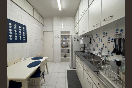 Apartamento à venda com 132m², 3 quartos e 1 vagaCozinha