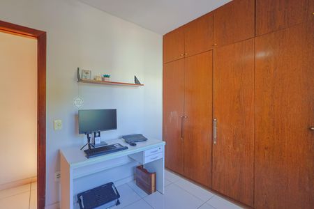 Apartamento à venda com 57m², 3 quartos e 1 vaga Apartamento à venda com 57m², 3 quartos e 1 vagaQuarto 2
