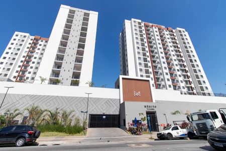Apartamento à venda com 37m², 2 quartos e 1 vaga Apartamento à venda com 37m², 2 quartos e 1 vagaFachada