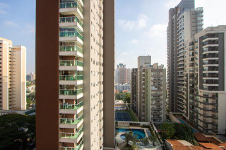 Apartamento à venda com 178m², 3 quartos e 3 vagasVista da Suíte 3
