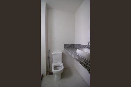 Apartamento à venda com 170m², 3 quartos e 3 vagas Apartamento à venda com 170m², 3 quartos e 3 vagasBanheiro da Suíte 1