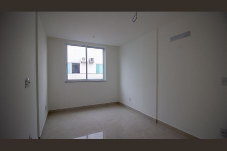 Apartamento à venda com 170m², 3 quartos e 3 vagas Apartamento à venda com 170m², 3 quartos e 3 vagasSuíte 2