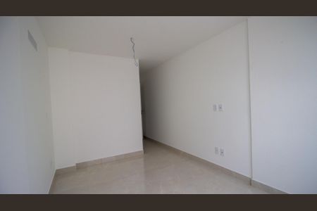 Apartamento à venda com 170m², 3 quartos e 3 vagas Apartamento à venda com 170m², 3 quartos e 3 vagasSuíte 2