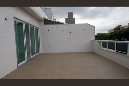 Apartamento à venda com 170m², 3 quartos e 3 vagas Apartamento à venda com 170m², 3 quartos e 3 vagasVaranda