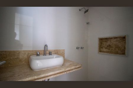 Apartamento à venda com 170m², 3 quartos e 3 vagas Apartamento à venda com 170m², 3 quartos e 3 vagasBanheiro da Suíte 3