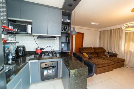 Apartamento à venda com 90m², 2 quartos e 1 vaga Apartamento à venda com 90m², 2 quartos e 1 vagaCozinha