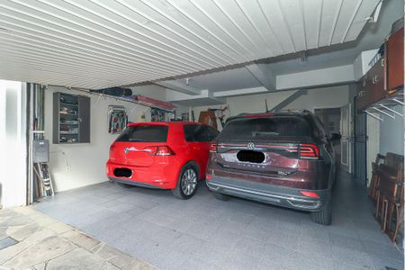 Casa à venda com 372m², 4 quartos e 4 vagasGaragem