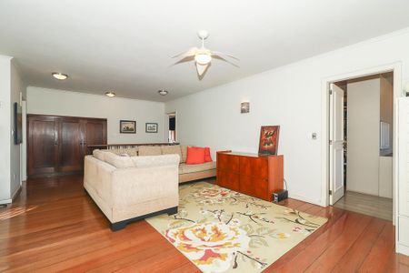 Casa à venda com 372m², 4 quartos e 4 vagasSala 2