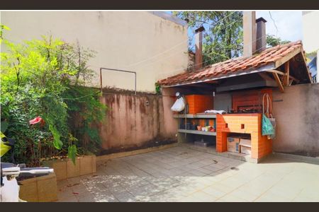 Casa à venda com 210m², 3 quartos e 2 vagas